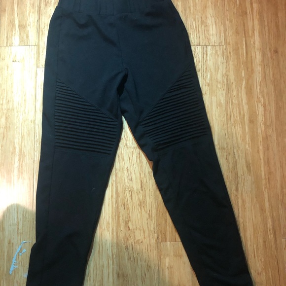 Yaya&co pants - Picture 1 of 1